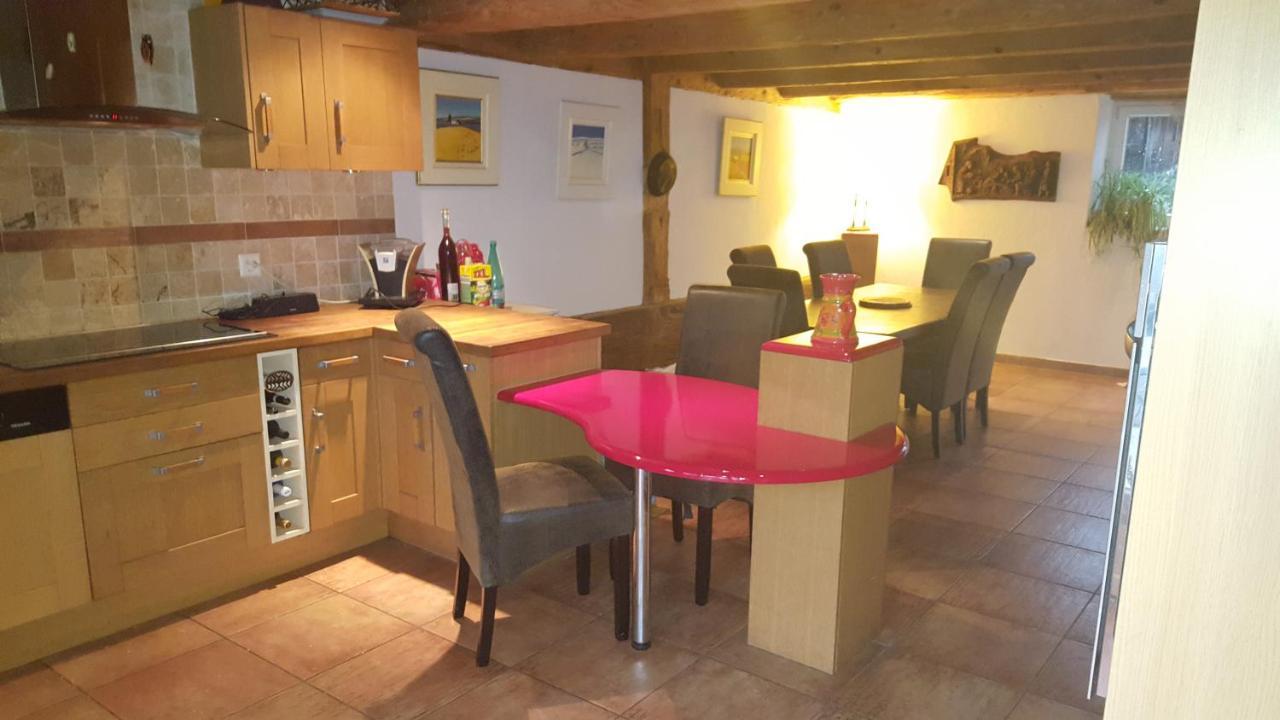 Au Petit Bonheur Bed and Breakfast Courgenay Buitenkant foto