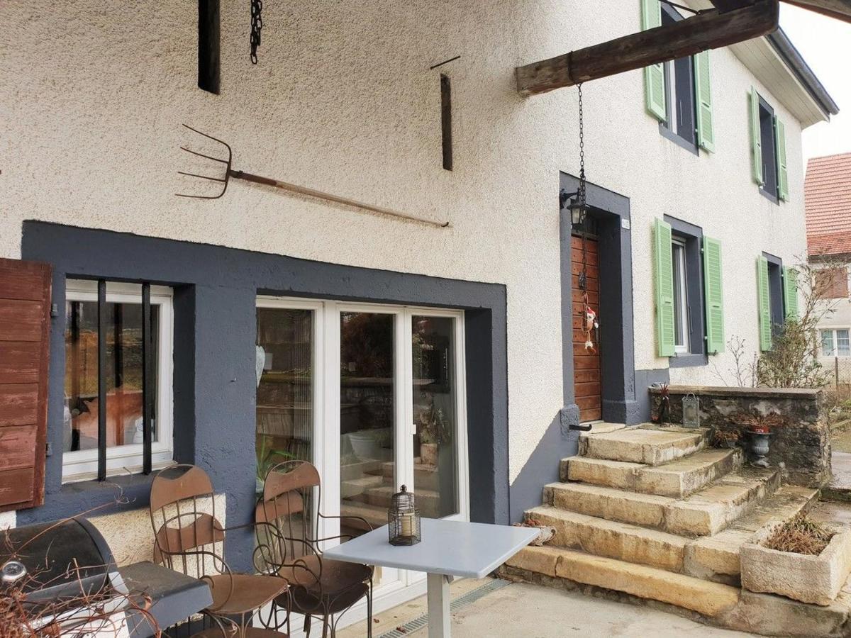 Au Petit Bonheur Bed and Breakfast Courgenay Buitenkant foto